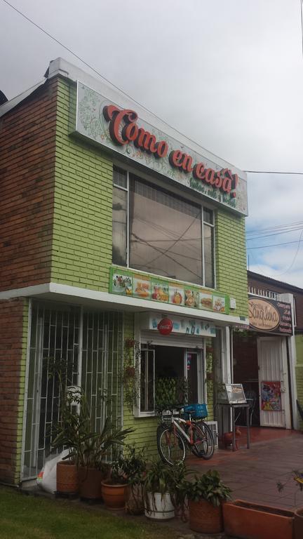 Como En Casa! Restaurante Y Hostal โบโกตา ภายนอก รูปภาพ