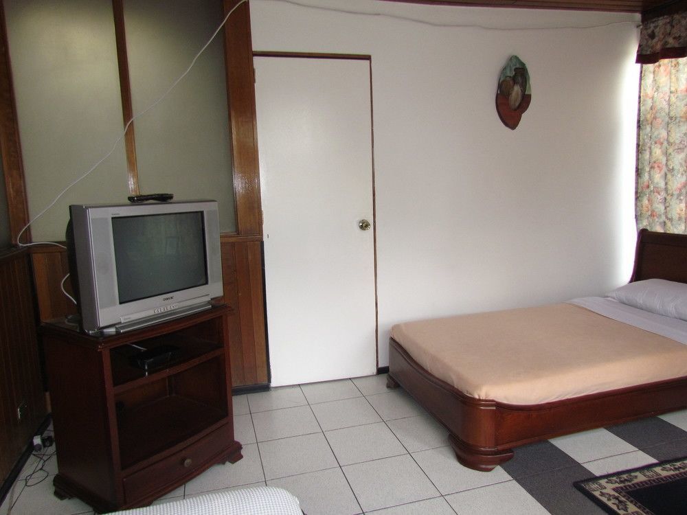 Como En Casa! Restaurante Y Hostal โบโกตา ภายนอก รูปภาพ