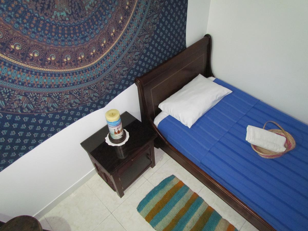 Como En Casa! Restaurante Y Hostal โบโกตา ภายนอก รูปภาพ