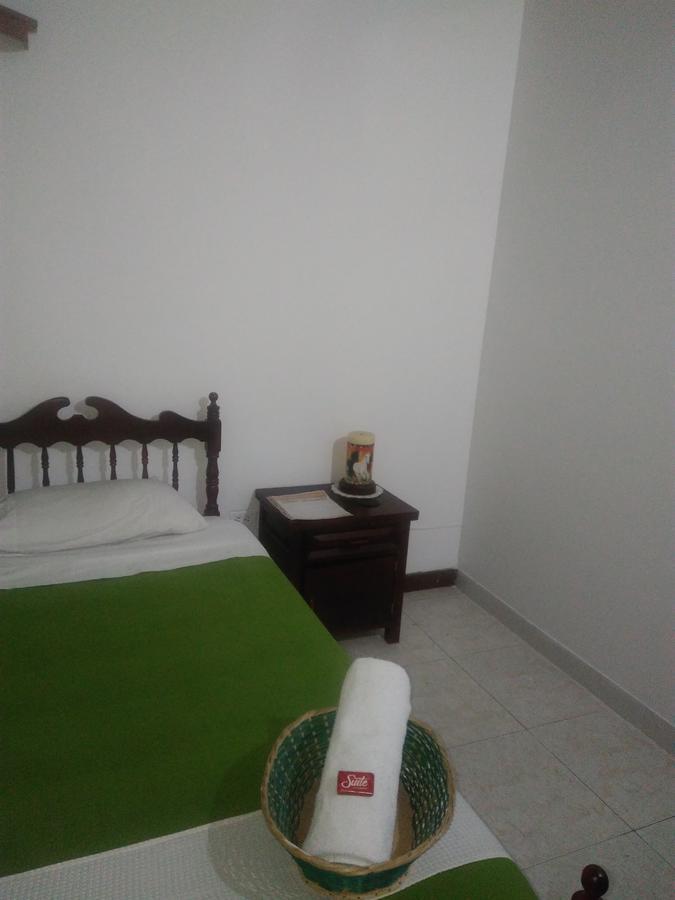 Como En Casa! Restaurante Y Hostal โบโกตา ภายนอก รูปภาพ